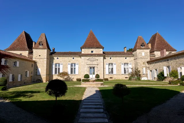 Château De Mazelières