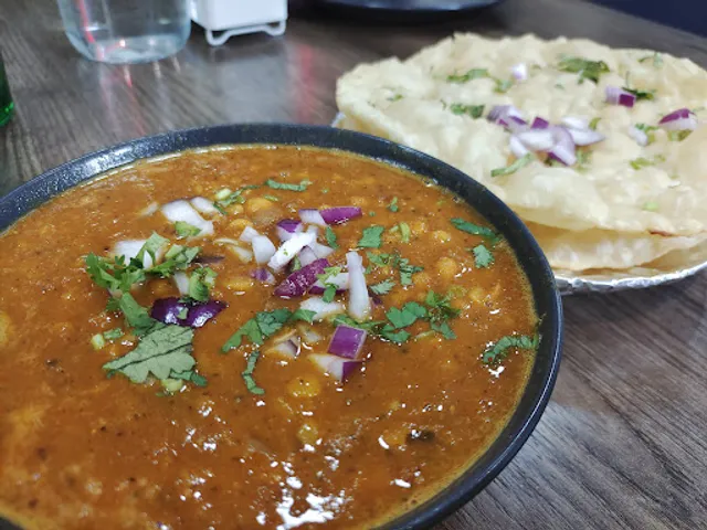 AustroInder-Indian Food and Pizza