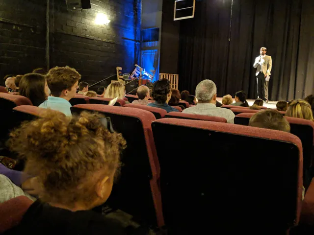 Le Theatre Des Bon Temps