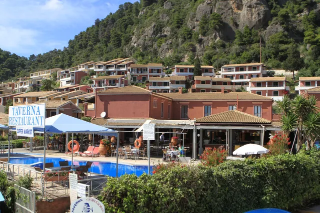 Glyfada Gorgona Apartments