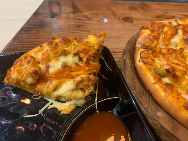 ALVIN PIZZA, Opposite Amayra City Centre, Kharar