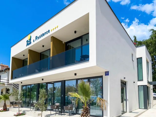 Maresole Beachfront Residence