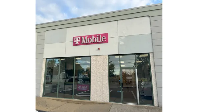 T-Mobile Authorized Retailer