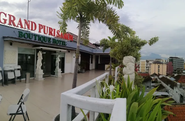 Grand Puri Saron Hotel Malioboro