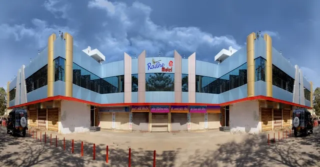 Radhe Motel