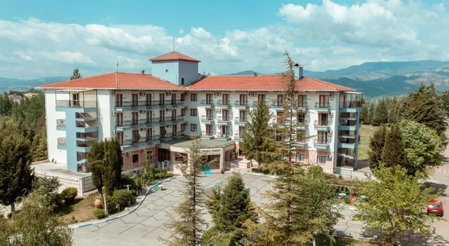 Queen Thermal Resort Hotel