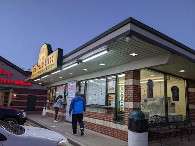Denny's Ice Cream Stand