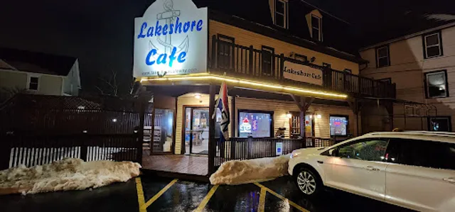Lakeshore Cafe Bar & Grill
