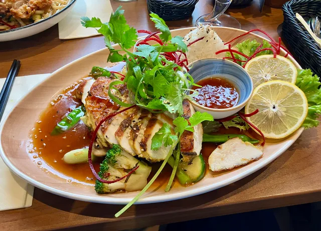 Mizu - Sushi & Asian Fusion