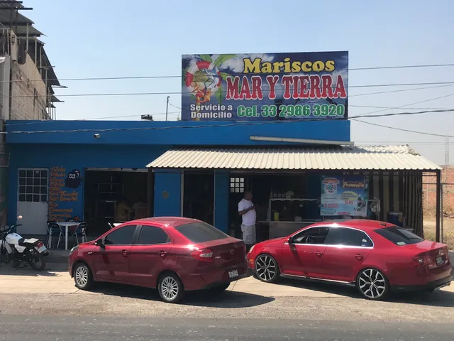 Mariscos Mar Y Tierra