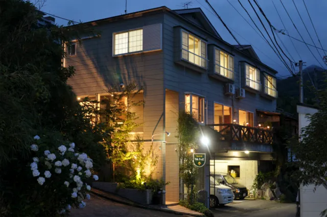 ペンション りんうっど