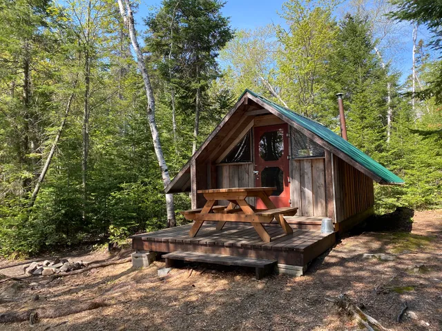 Aire Nature Grandes-Piles - Camping Lac Clair