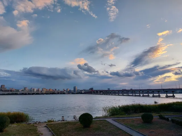 Ohlyadovyy Maydanchyk