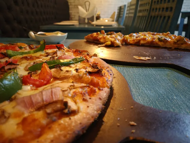 Tossin Pizza Sector 56