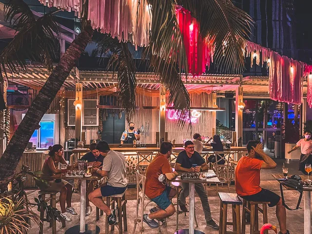 The Oyster bar x Escape Bangkok