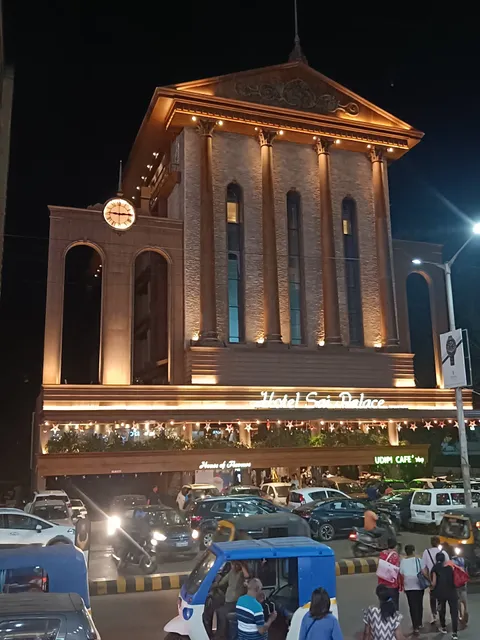 Hotel Navratna Palace