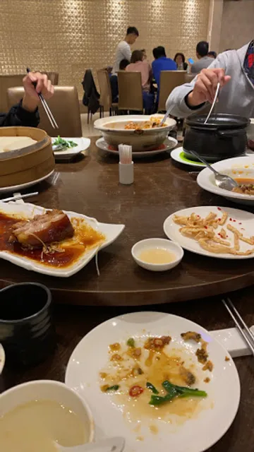 上海鄉村 仁愛店