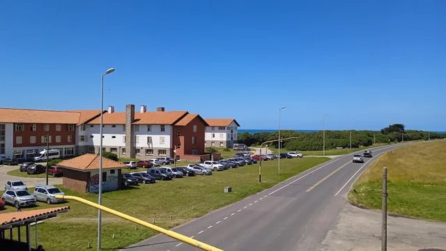 Hotel N°8. U.T. Ch.