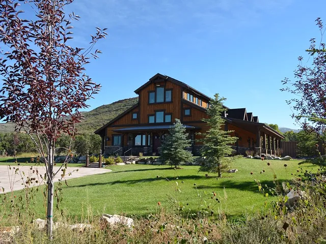 Silver Springs Lodge
