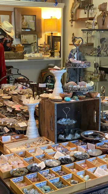 Chasing Rainbows Native American Store