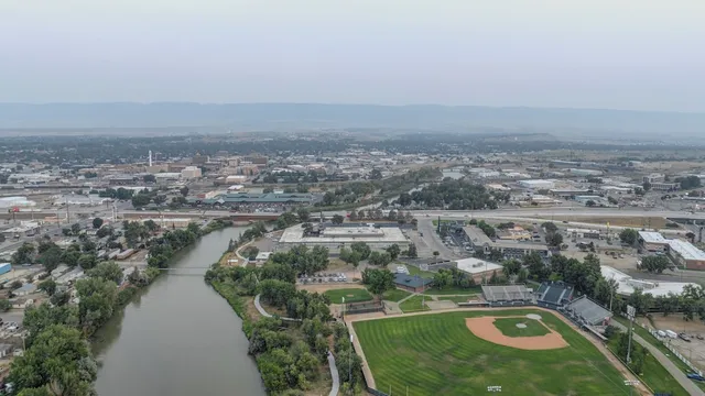 Riverside Hotel & Conference Center