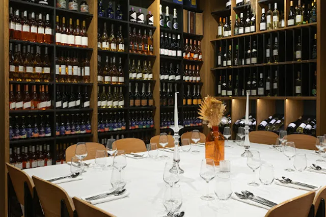 Nuances - Restaurant