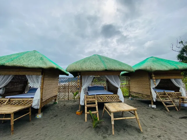 Isla MalayA Beachfront Resort