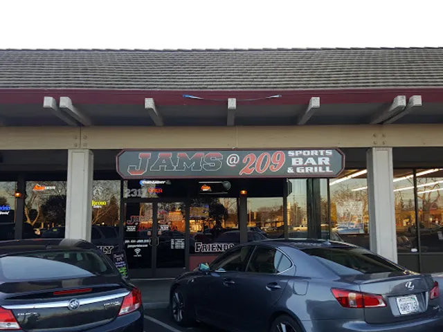 Jams@209 Sports Bar & Grill