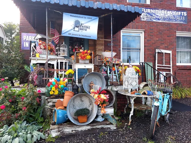 A Heritage House Furniture-Gifts