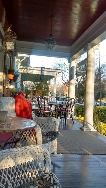 Rose Hill Inn for Traveling Nurses