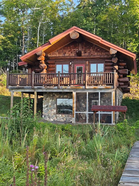 Mt Bohemia Aqua Log Cabins