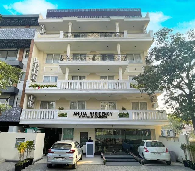 Ahuja Residency MAYFIELD GARDEN