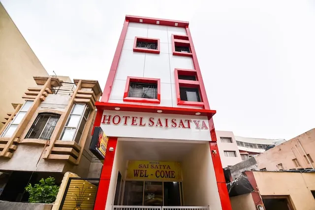 OYO 46999 Hotel Sai Satya