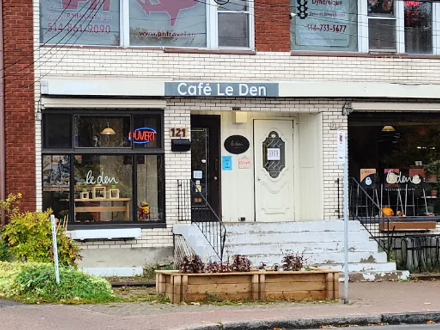 Cafe Le Den