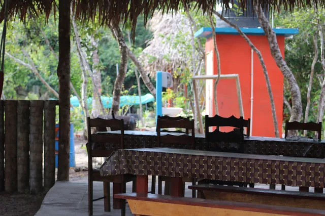 HUDUT KITCHEN - KALIPUNA ISLAND EXPERIENCE