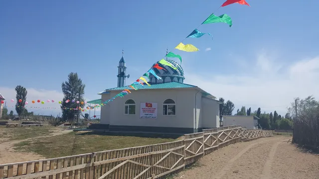 Issyk-Kul', Minigostinitsa Altyn Zheek Zolotoy Bereg