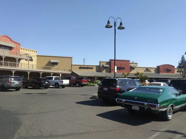 Frontier Town Shopping Center