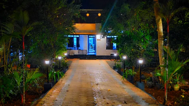 Aalmaram by Kizhakeyil Guest House - A Private Pool Villa