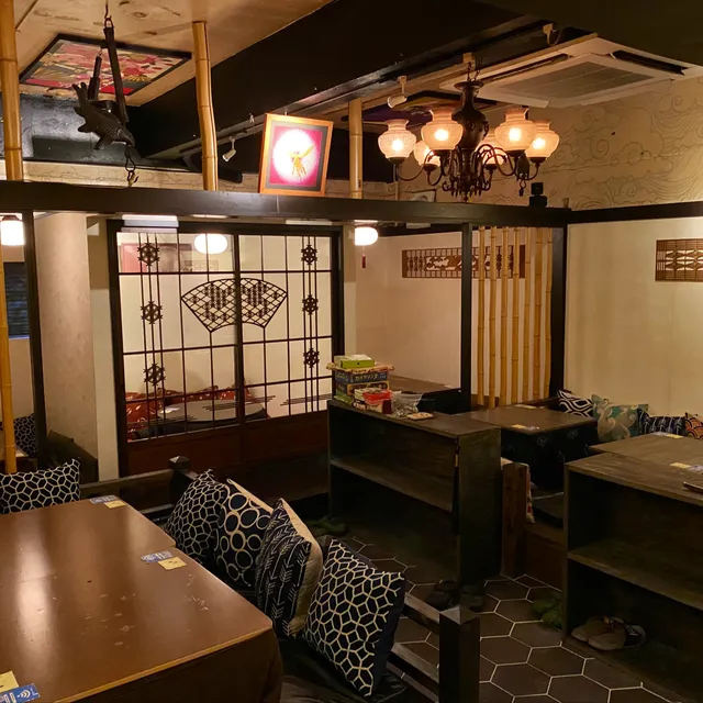 新宿シーシャラウンジ香楽