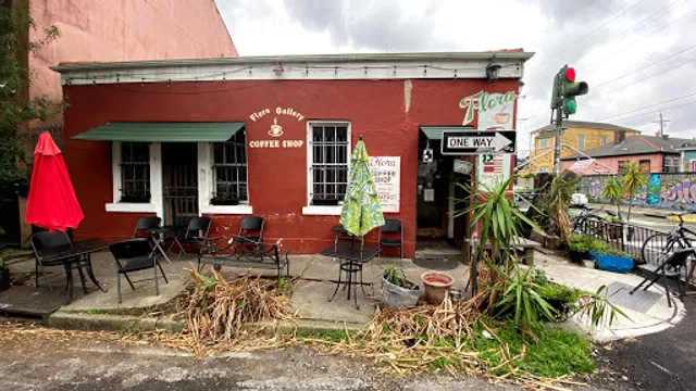 Flora Gallery & Coffee Shop
