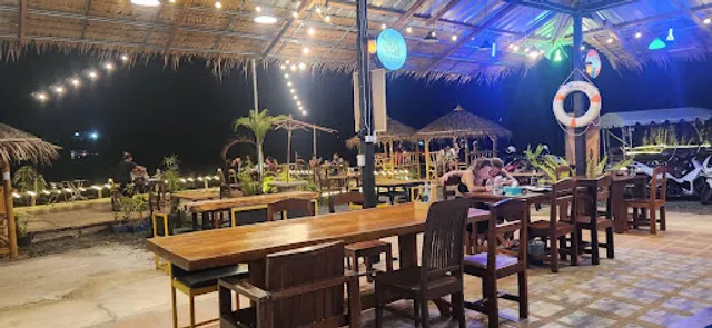 Naiharn beer garden