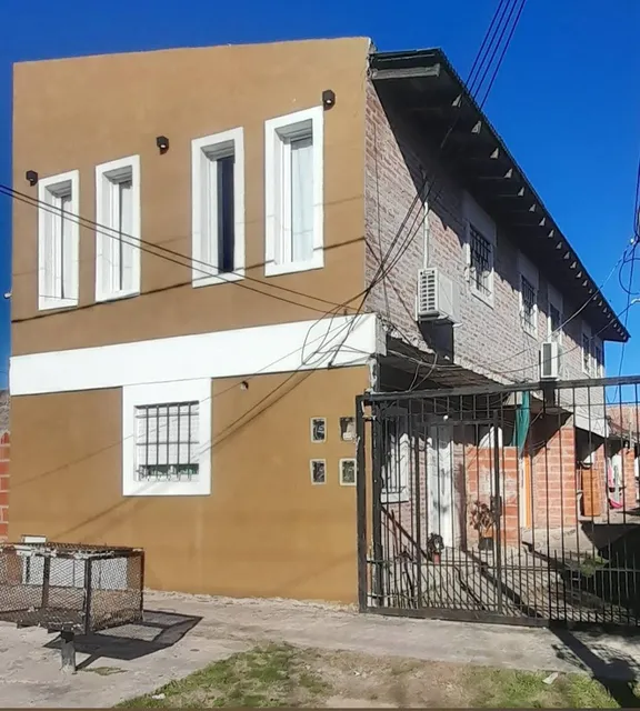 HOSPEDAJE WALTER (con servicio de traslados) dtos entero