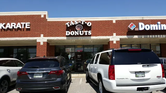Tast-T-O's Donuts Arlington