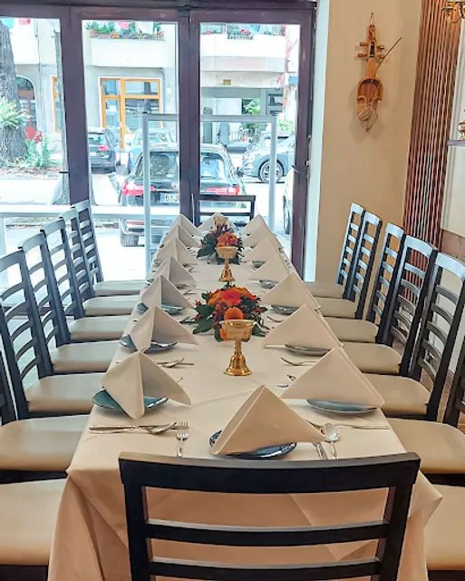 Thakali Haus ( Journey to Nepal )