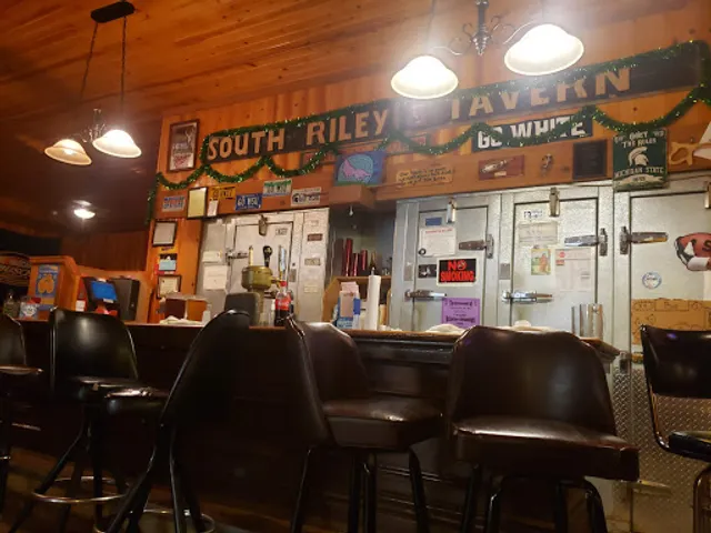 South Riley Grocery, Tavern & Grill