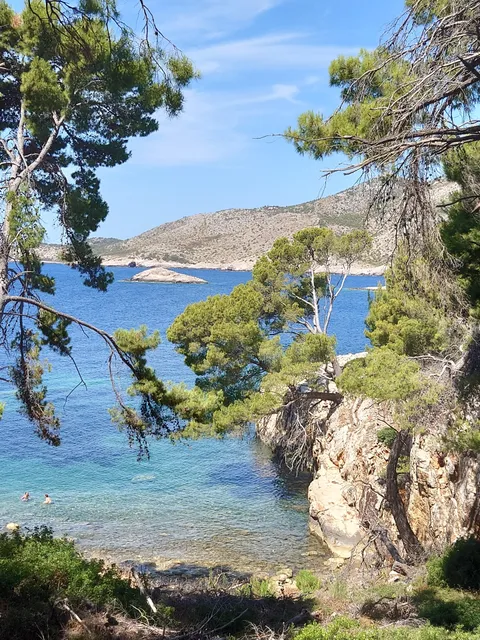 Discover Lastovo Apartments