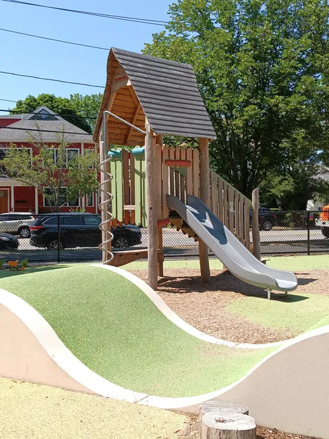 Glacken Playground/ Huron Ave