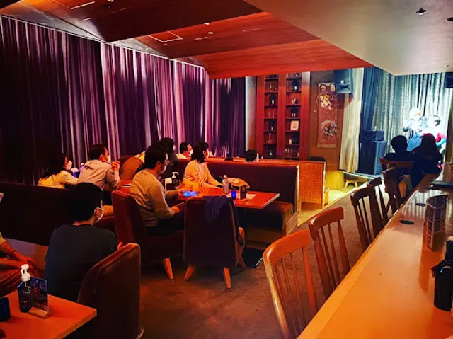 【丸の内 貸切 】忘年会（結婚式二次会等々）【 丸の内 マジックショー】 【土,日,祝日限定 ランチマジックショー ”開催中】【大好評 誕生日特典】 BAR 十時 丸の内ブリックスクエア３階