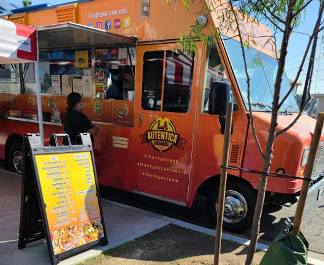 L.A Auténtica Birrieria-NoHo