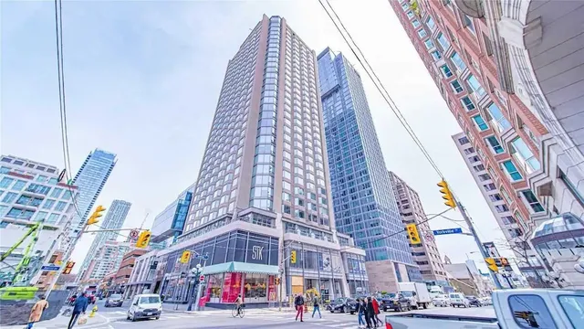 QuickStay - Luxury in Yorkville (Yonge & Bloor)